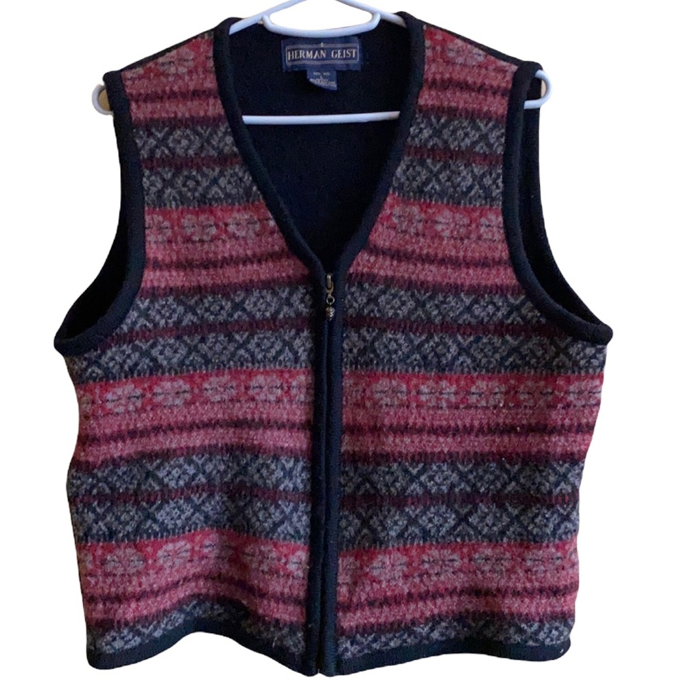 Herman Geist Nordic Wool Fair Isle Zip V-Neck Vest in Black /Red - Large